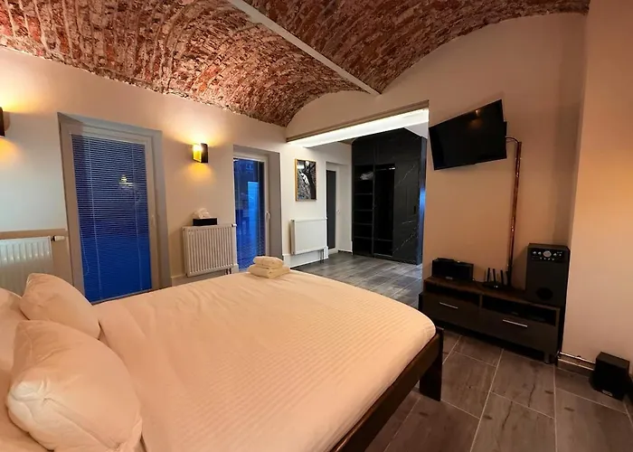 Adlof Apartment
